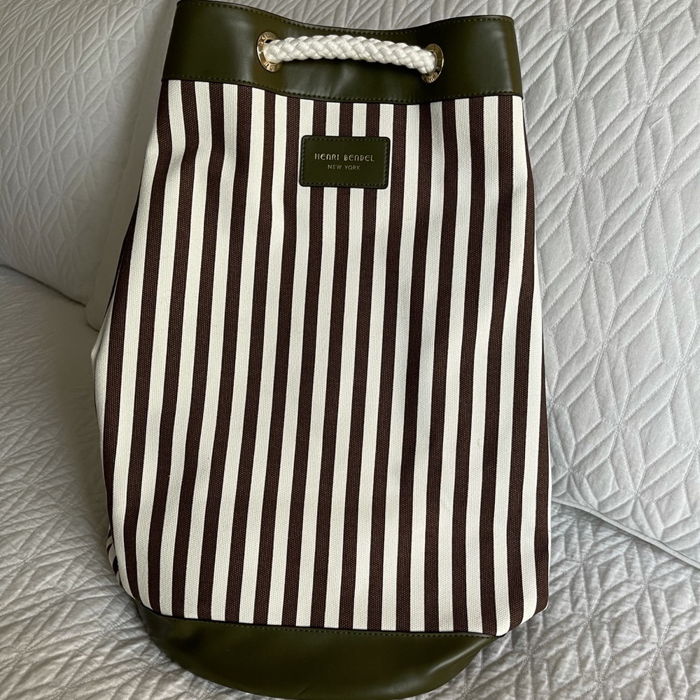 Henri bendel drawstring backpack